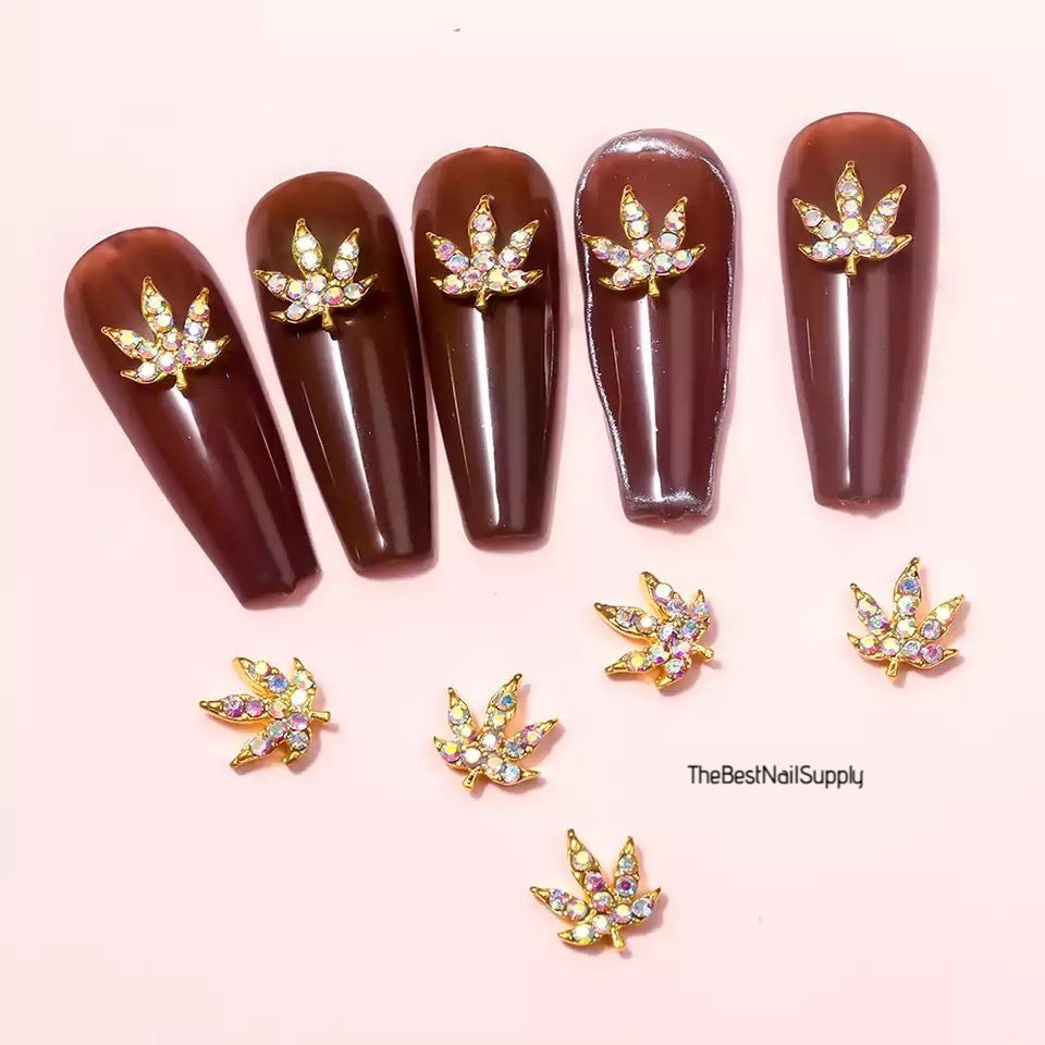 2pcs/4pcs Cannabis Nail Charm