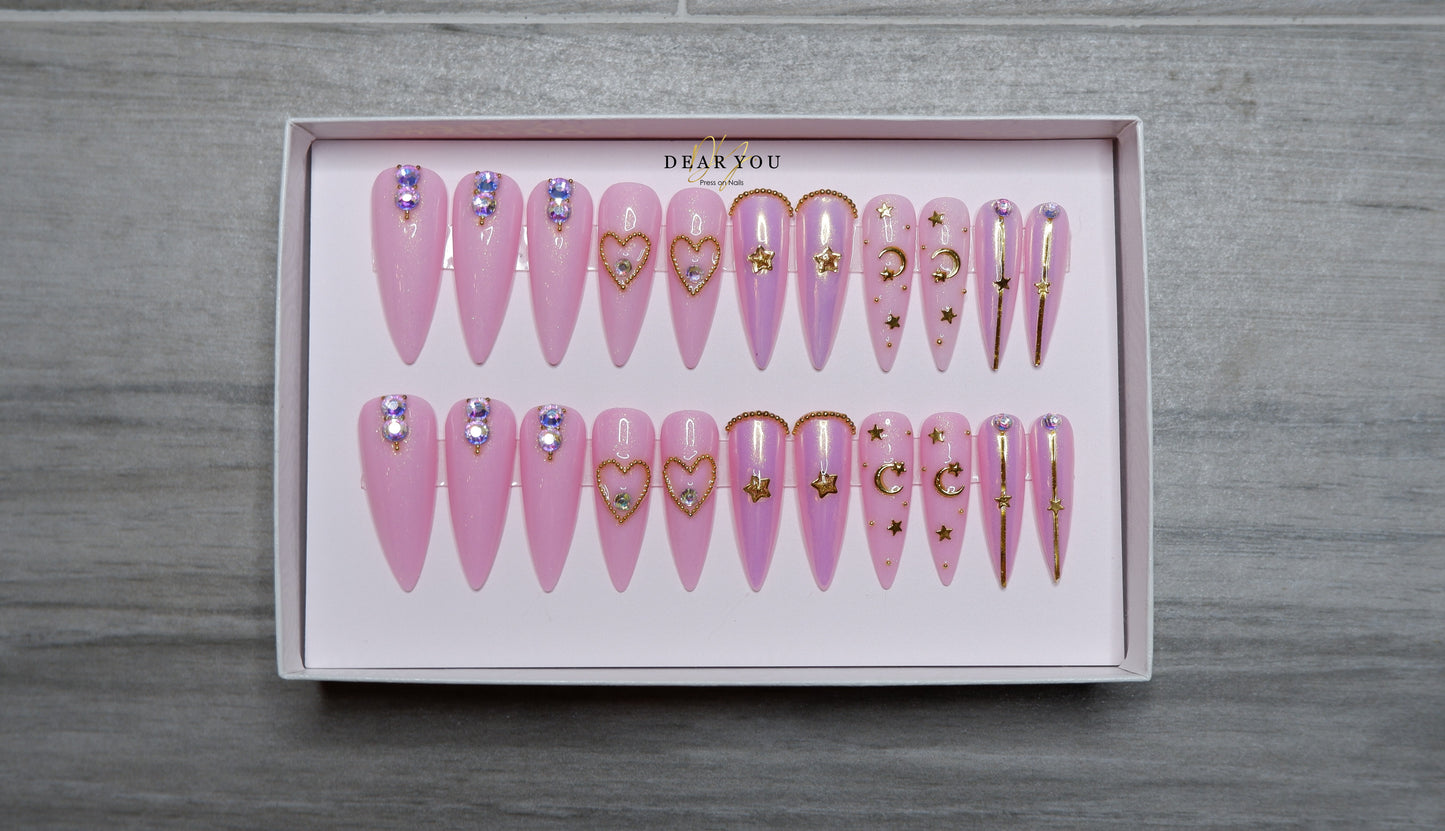 Crescent Moon 22pcs (Stiletto)