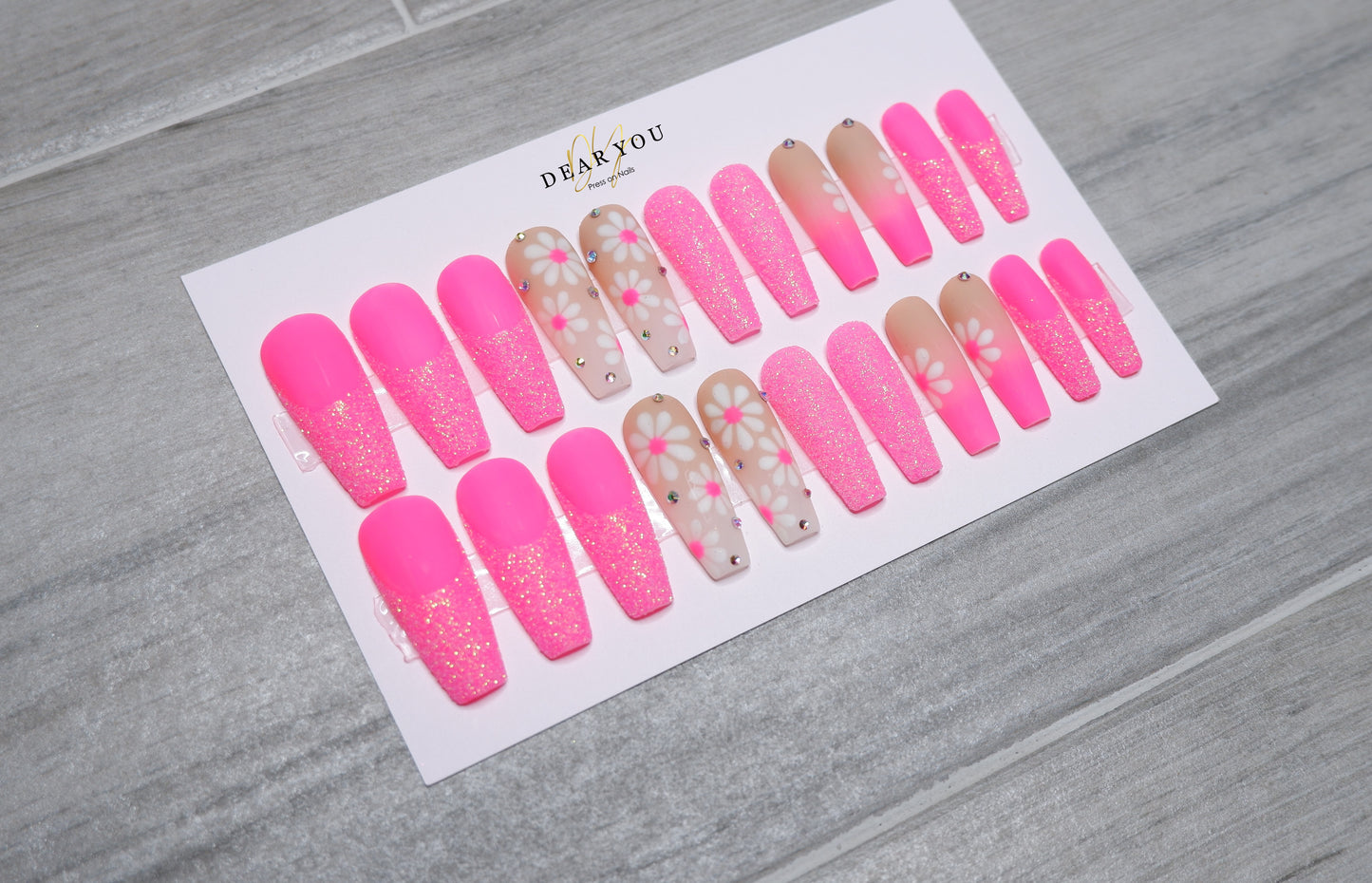 Daisy Pink 22pcs (Coffin)