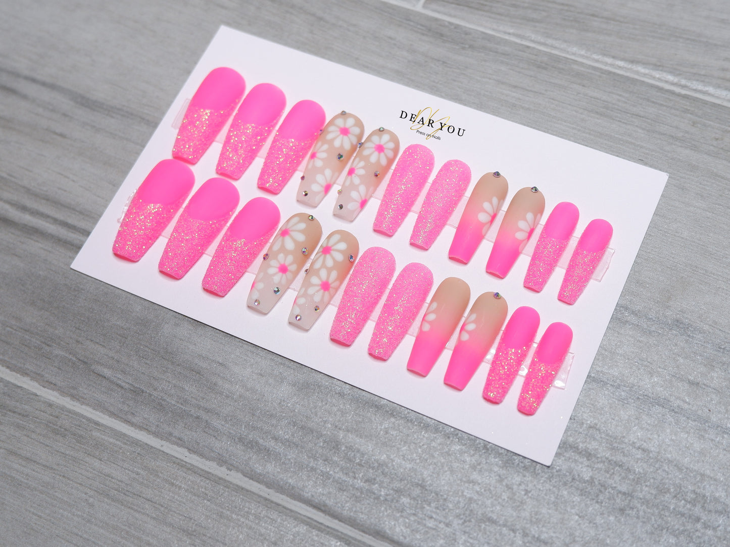 Daisy Pink 22pcs (Coffin)
