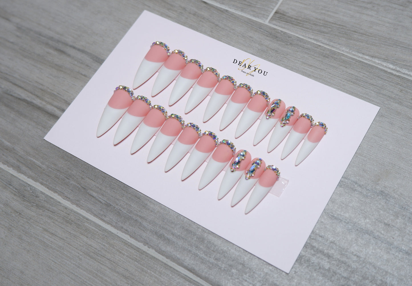 French Tip 22pcs (Stiletto)