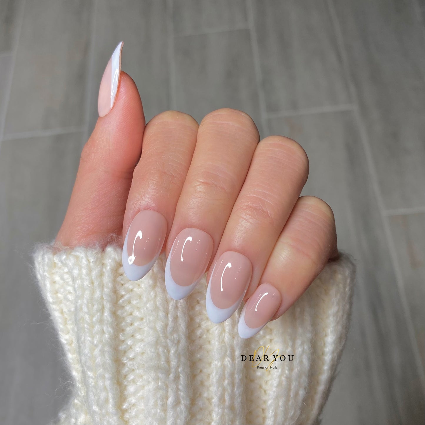 French Tip 24pcs (Almond)