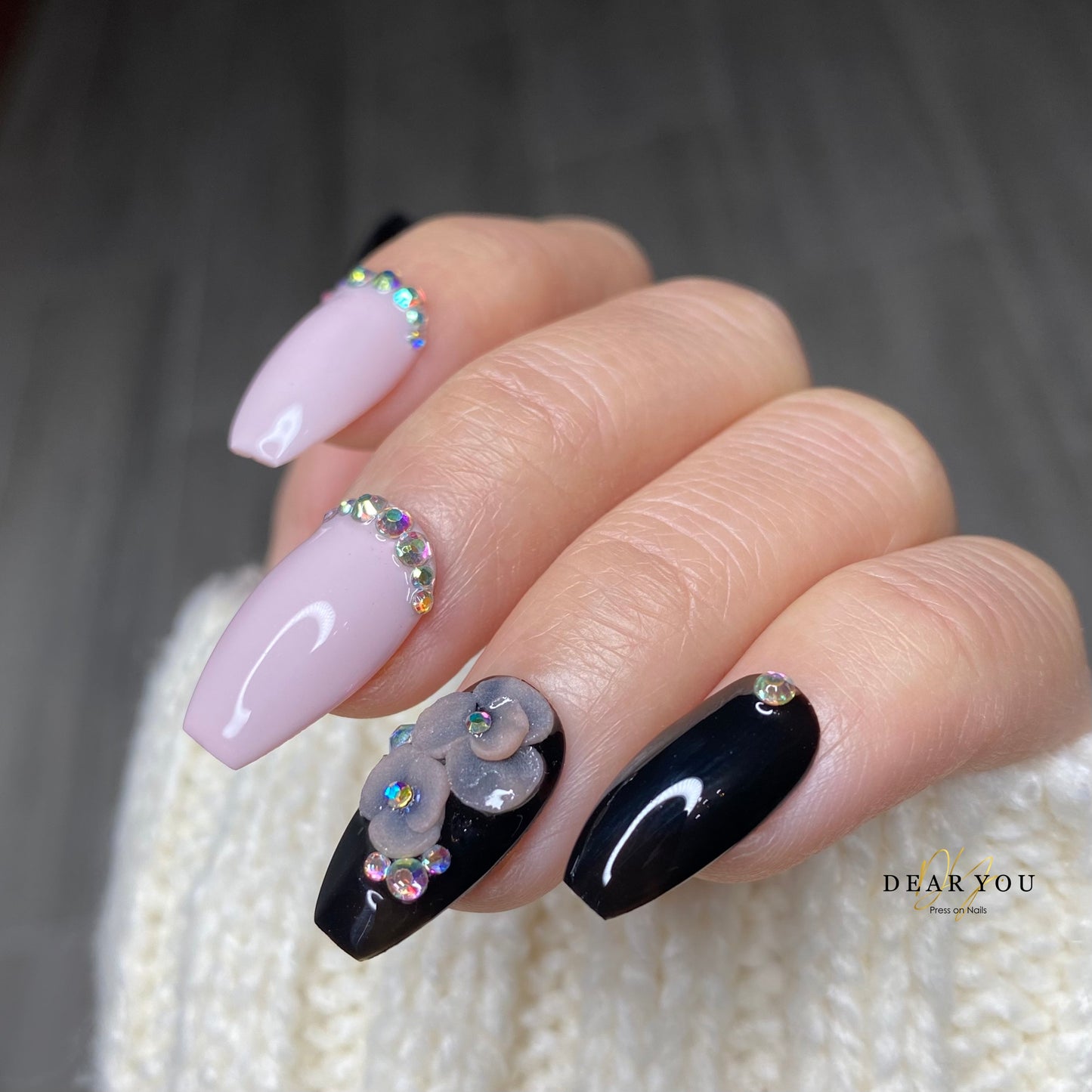Nail Set 24pcs (Short Coffin)